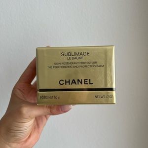 New wrapped face cream by Chanel Sublimage line, incredible texture and results